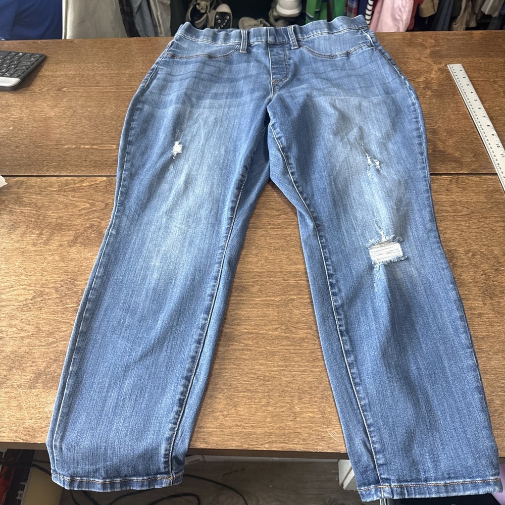Judy Blue Women's Boyfriend Fit Distressed Jean Size 18W